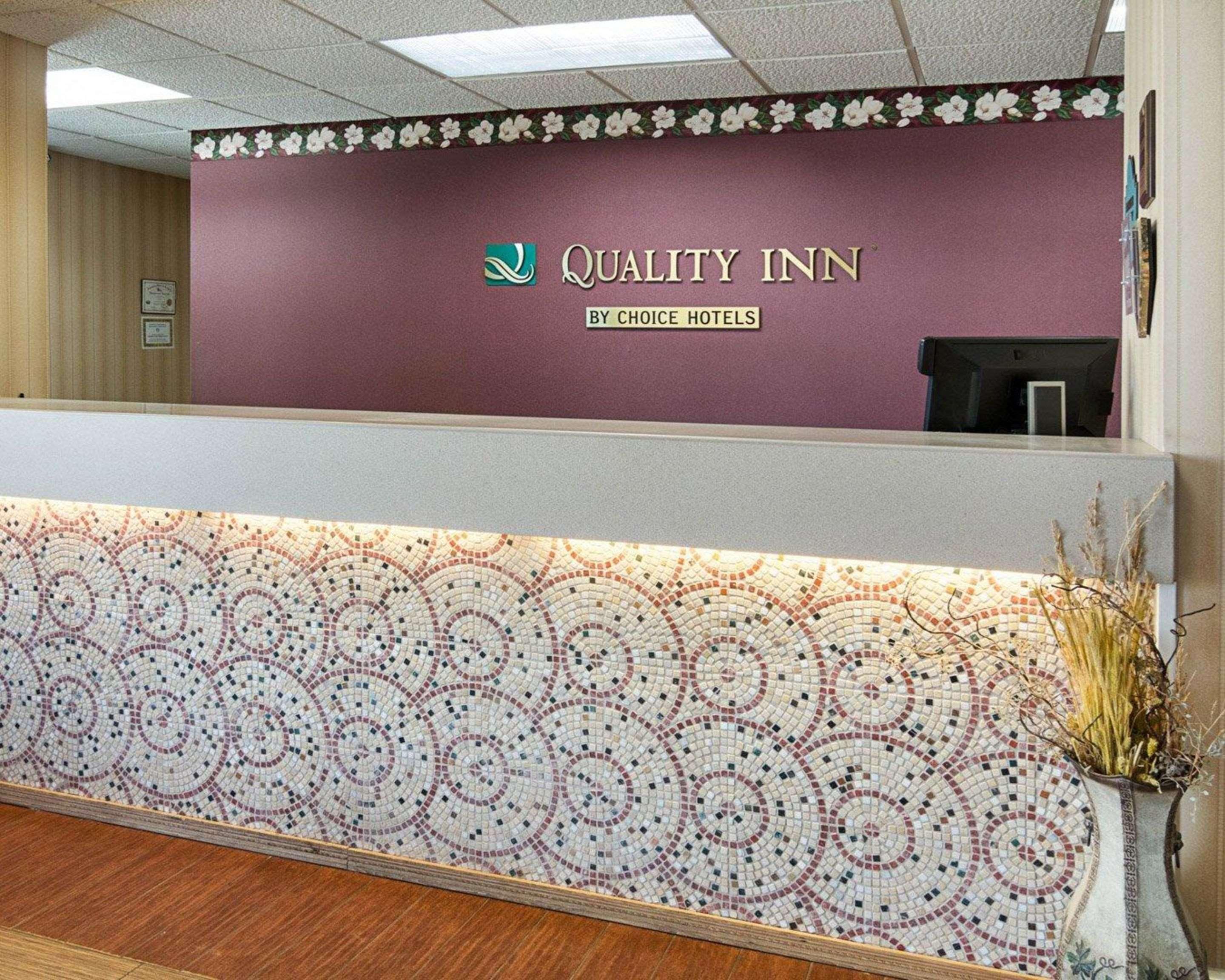Quality Inn Magnolia Exterior photo