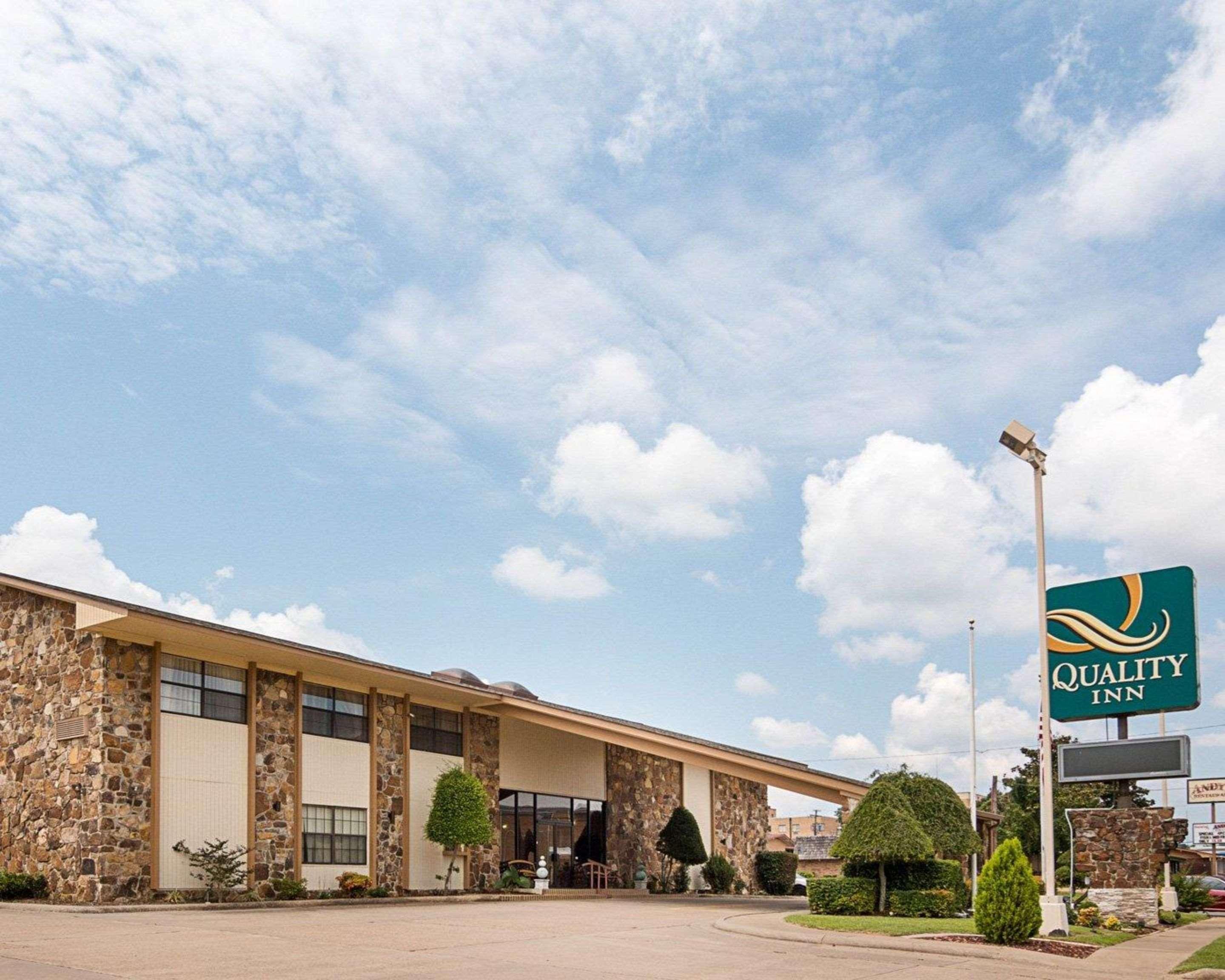 Quality Inn Magnolia Exterior photo